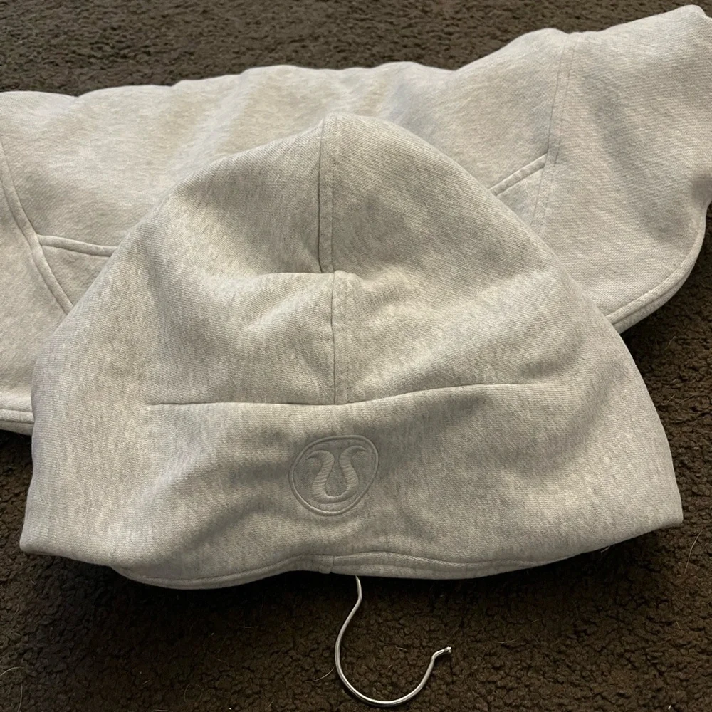 Lululemon Athletica Light Gray Women's Hoodie - Picture 3 of 3